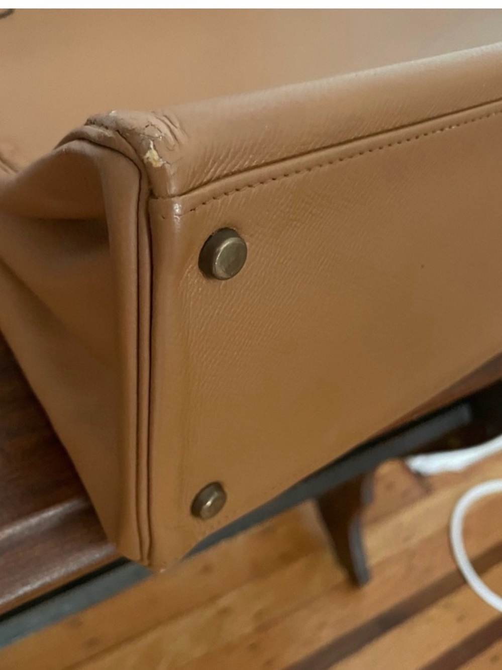 Vintage Hermès Kelly 35 in Gold Courchevel Leather Gold Plated Hardware - Picture 3 of 10